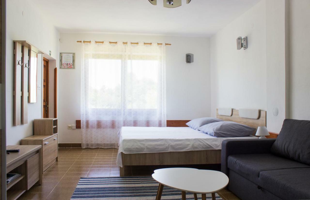 Apartamento Twin Oaks Šišan Exterior foto